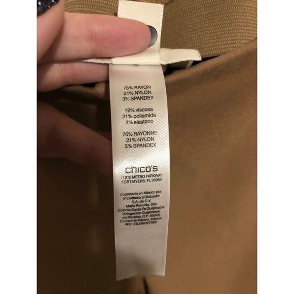 Chico’s capris size 1 - Picture 4 of 5